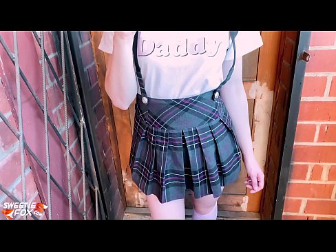 ❤️ 女子校生は授業の代わりに彼女のペニスを深く吸ってファックする。 スーパーセックス ❌️❤